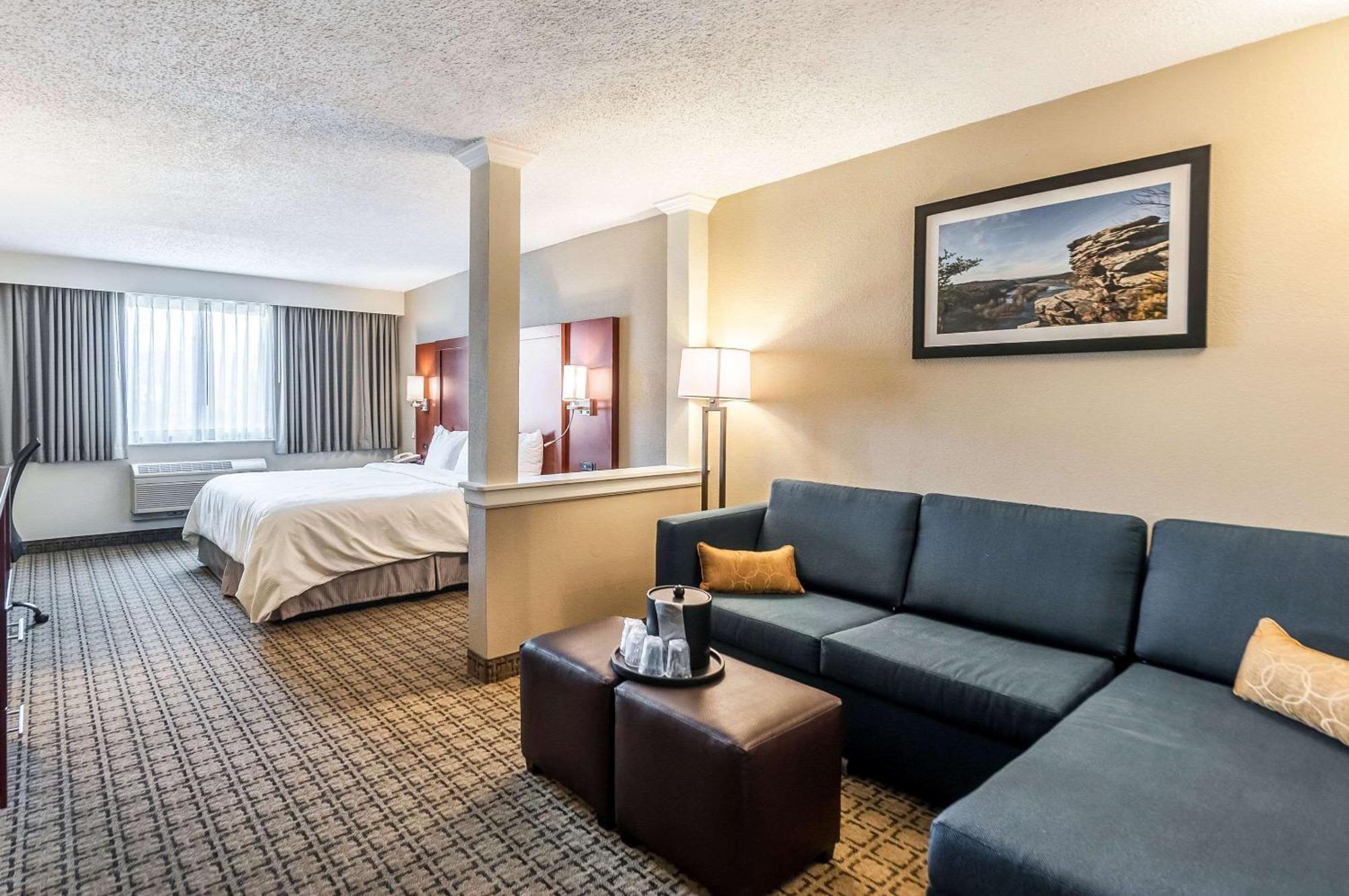 Clarion Inn Harpers Ferry-Charles Town Extérieur photo